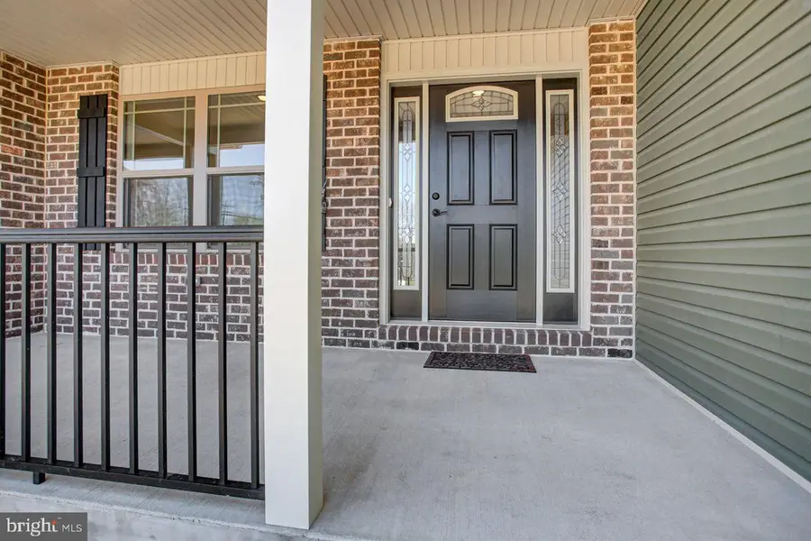 6338 Penn National Dr, Fayetteville, PA 17222 - #2