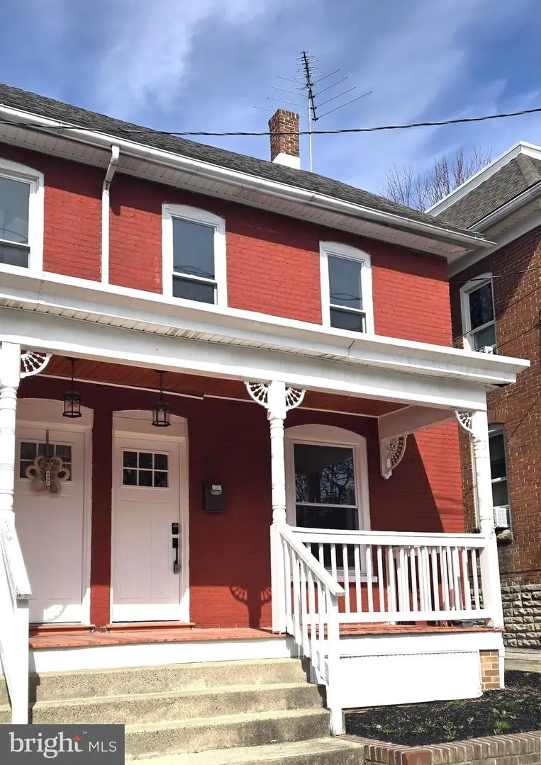 121 N Broad St, Waynesboro, PA 17268 - #3