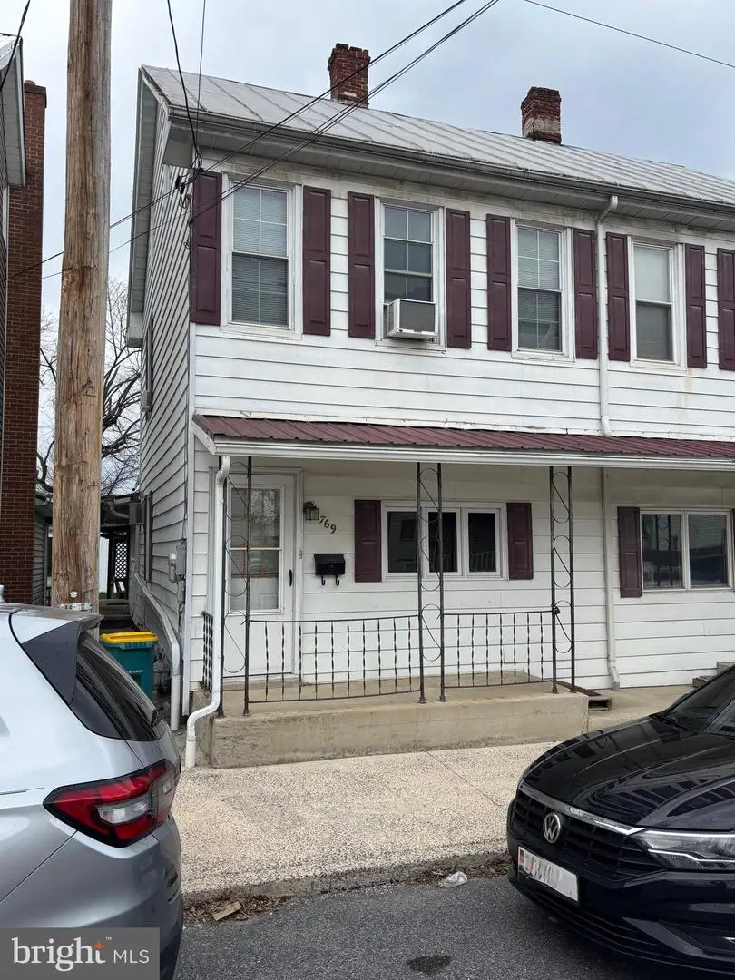 769 Fairground Ave, Chambersburg, PA 17201 - #1