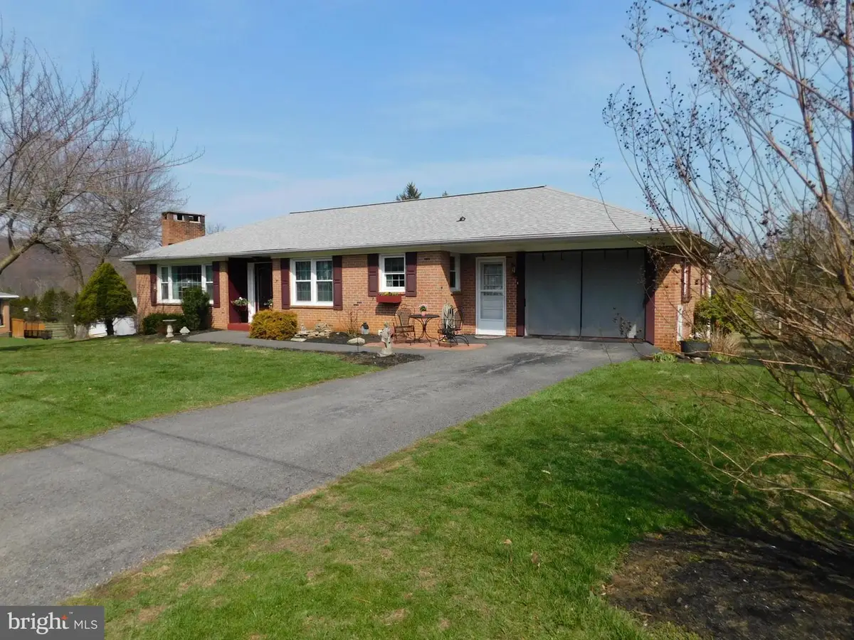 15253 Ressler Ln, Blue Ridge Summit, PA 17214 - #1