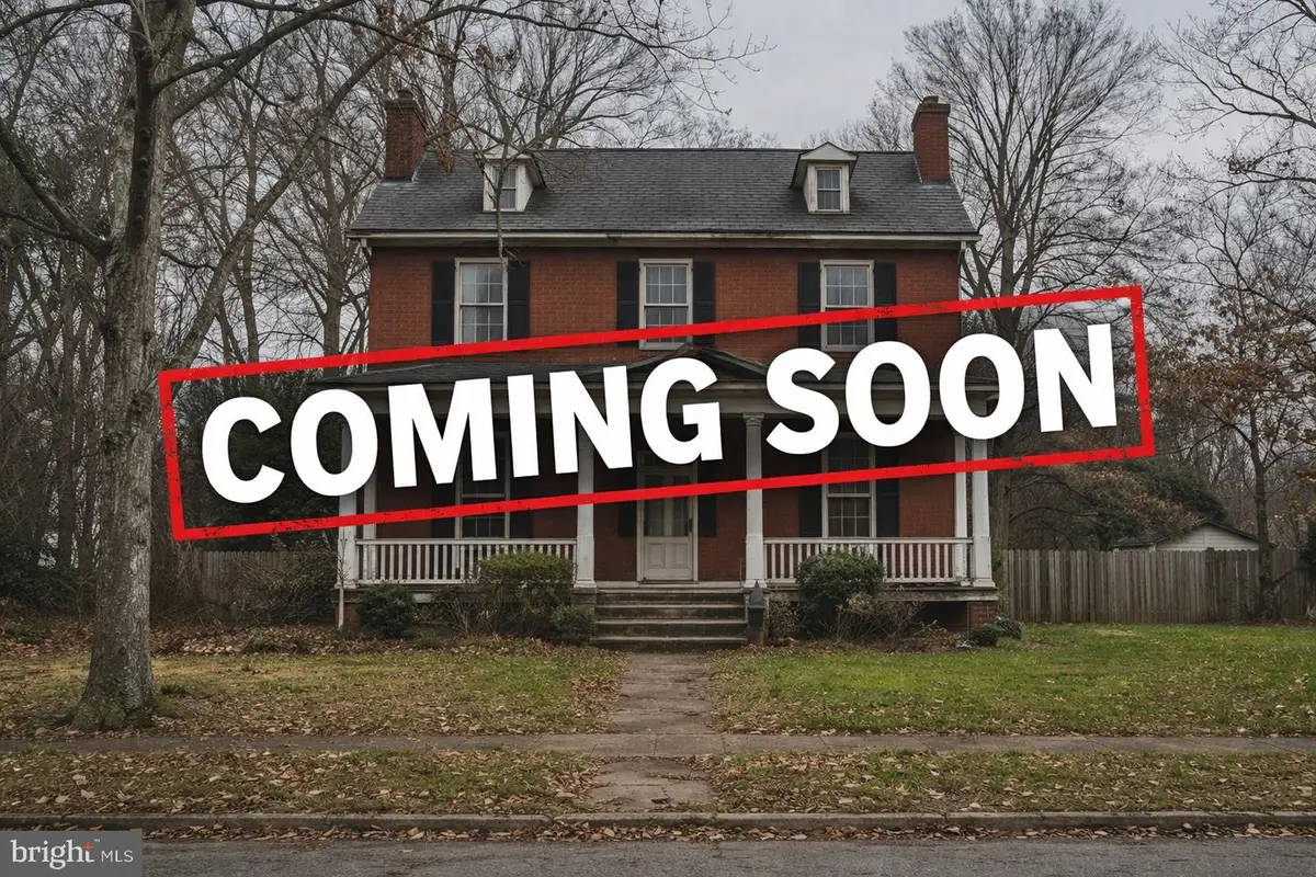 251 E E Grant Street St, Greencastle, PA 17225 - #1