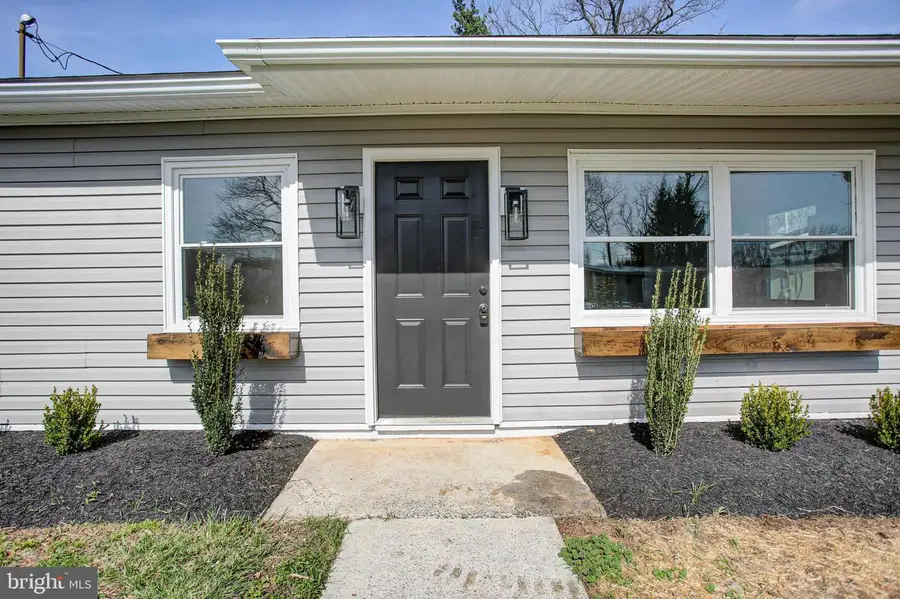 67 5th Ave, Fayetteville, PA 17222 - #3