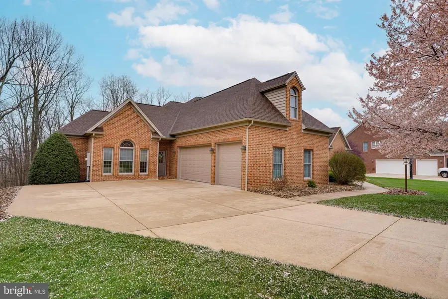 2368 Castlegreen Drive, Greencastle, PA 17225 - #2