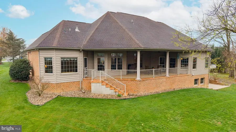 2368 Castlegreen Drive, Greencastle, PA 17225 - #3