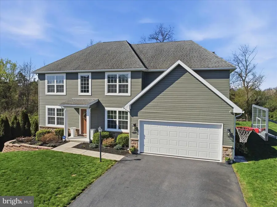 1356 Emilys Ct, Greencastle, PA 17225 - #2