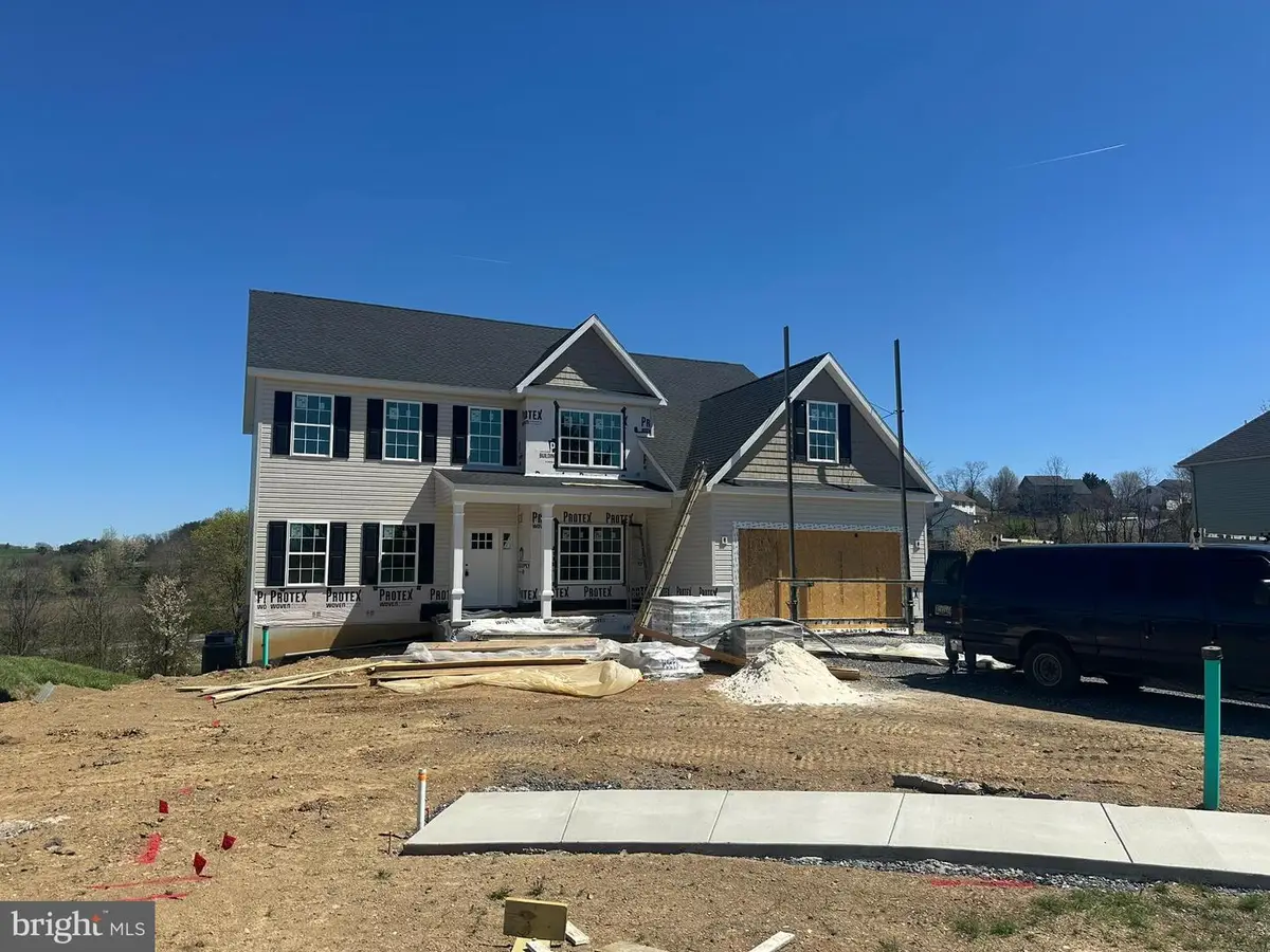 1669 Greenside Ct, Chambersburg, PA 17202 - #1