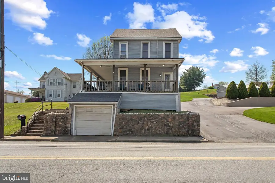 702 W Main Street, Waynesboro, PA 17268 - #2