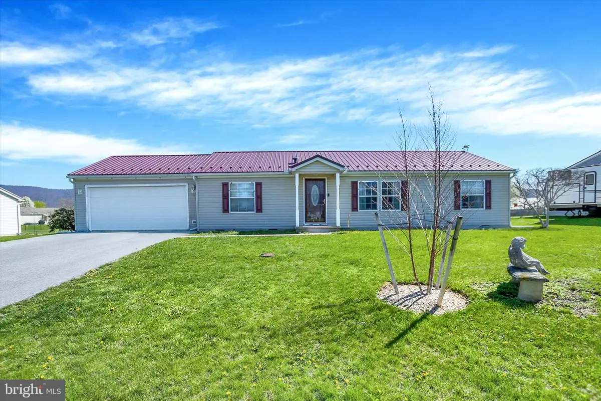 176 Durham Dr, Chambersburg, PA 17202 - #1