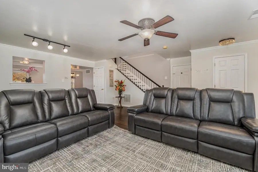 3118 Sundown Dr, Chambersburg, PA 17202 - #2