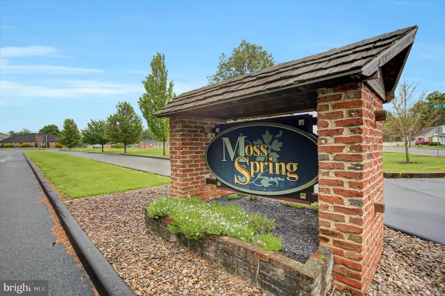434 Moss Spring Ave, Greencastle, PA 17225 - #2
