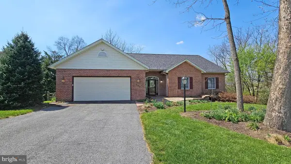 132 Buckingham Dr, CHAMBERSBURG, PA 17201