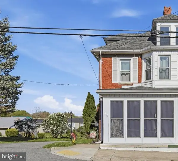 410 Fairview Ave, WAYNESBORO, PA 17268