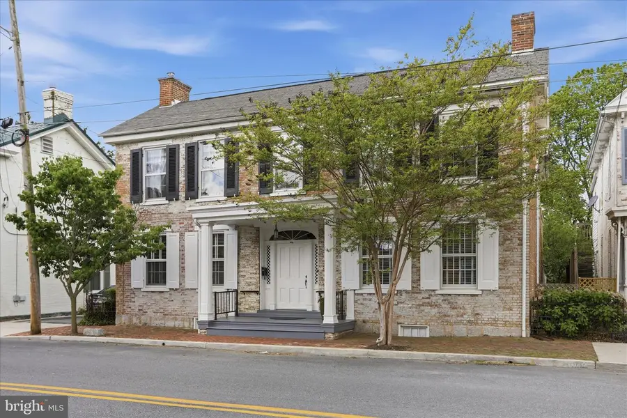 46 N Carlisle Street, Greencastle, PA 17225 - #2