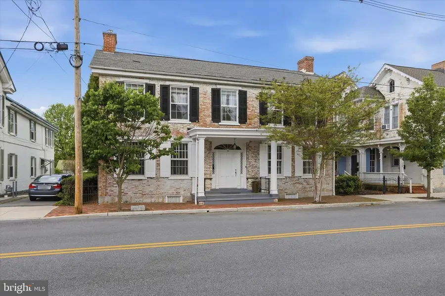 46 N Carlisle Street, Greencastle, PA 17225 - #3