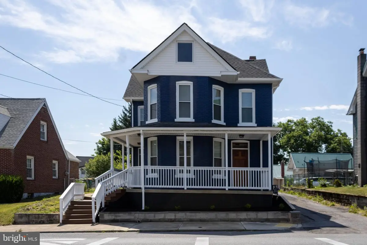 213 Fairview Ave, Waynesboro, PA 17268 - #1