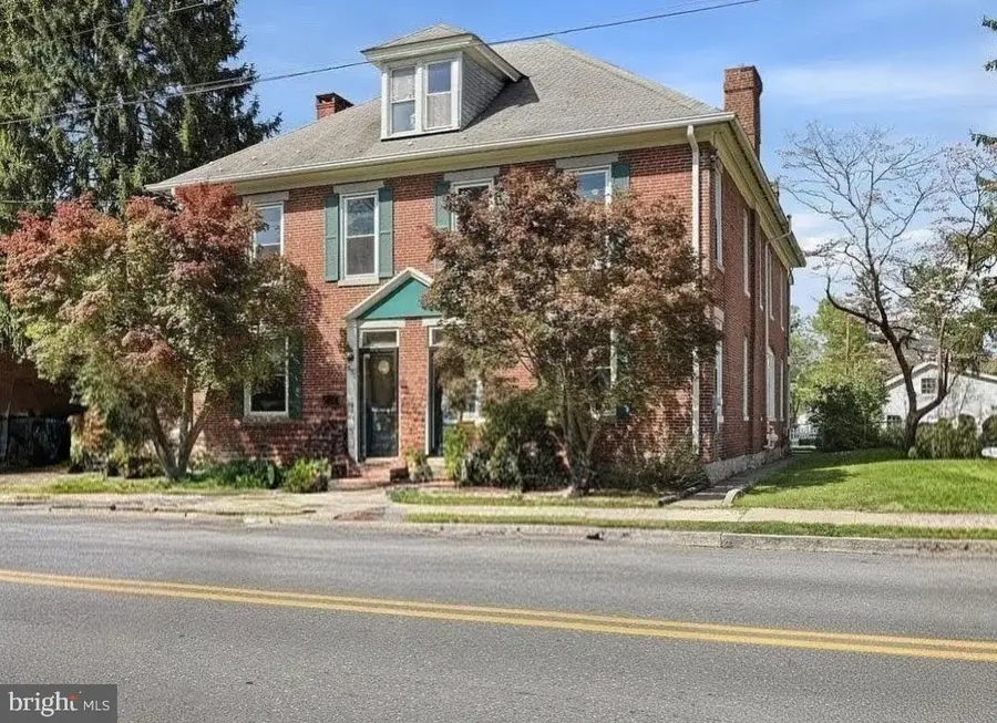 537 And 539 E King St, Chambersburg, PA 17201 - #2