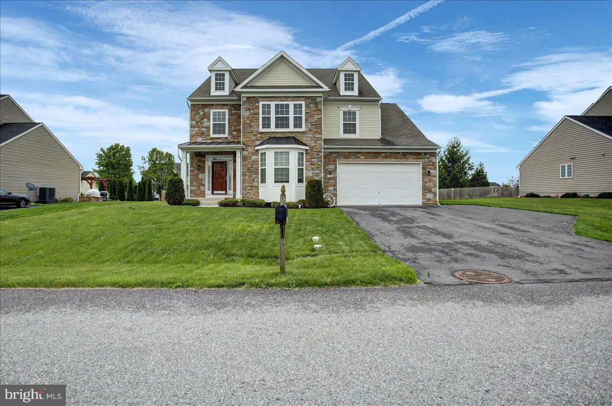 1236 Dallas Dr, Greencastle, PA 17225 - #1