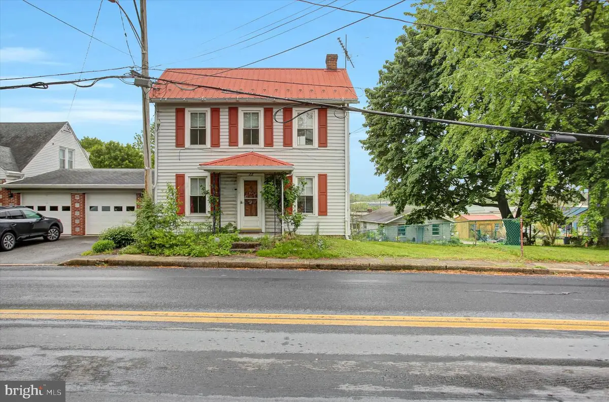 22 Loudon Rd, Mercersburg, PA 17236 - #1