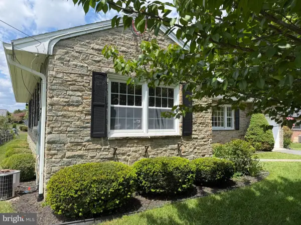 175 Orchard Circle, GREENCASTLE, PA 17225