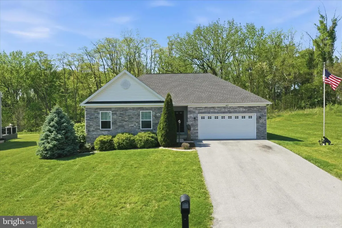 457 Ambassador Pl, Chambersburg, PA 17202 - #1