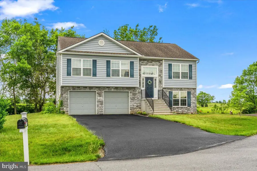 15680 Wedgewood Dr, Greencastle, PA 17225 - #2