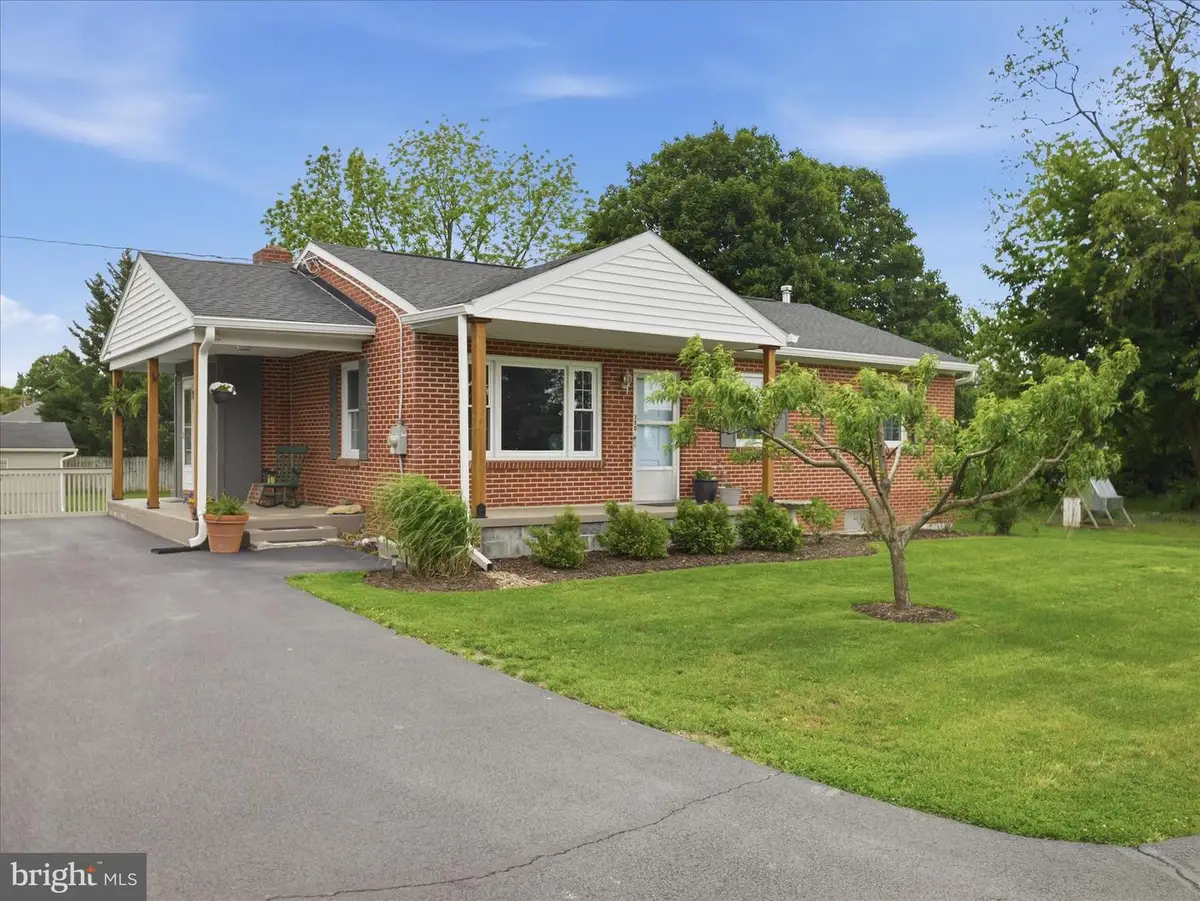 380 Hade Street, Greencastle, PA 17225 - #1