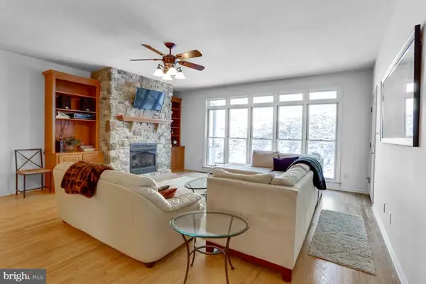 14101 Barberry Cir #402, MERCERSBURG, PA 17236