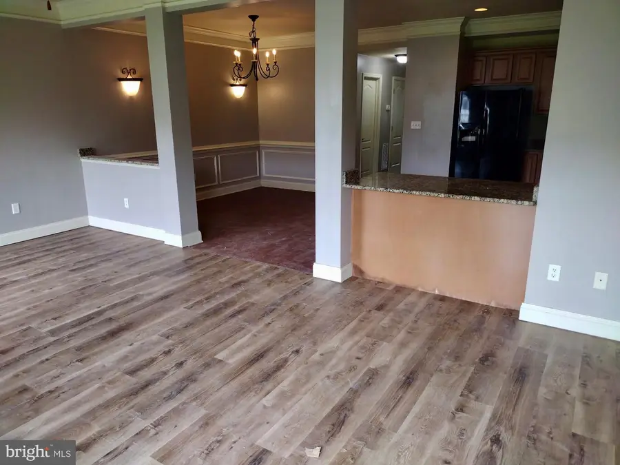 204 Whitley Dr, Chambersburg, PA 17201 - #3
