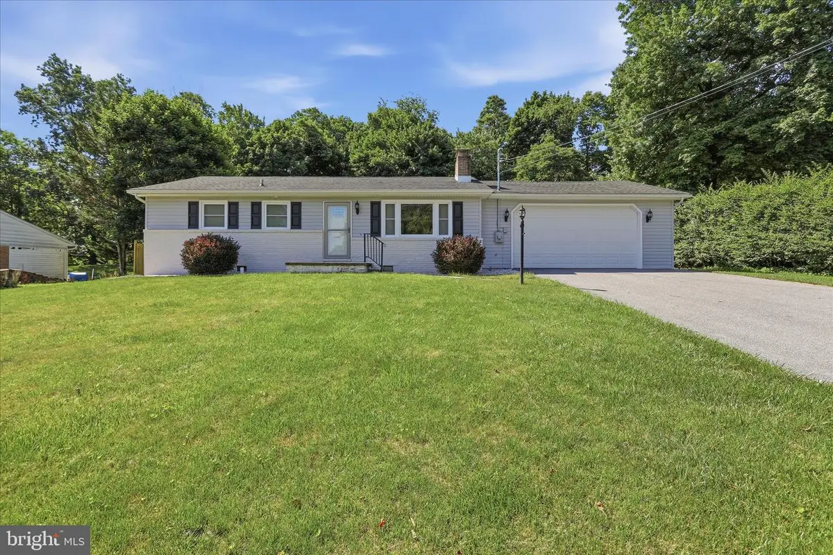 15716 Valley Ave, Blue Ridge Summit, PA 17214 - #1