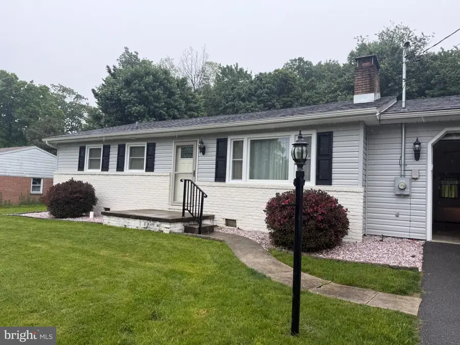 15716 Valley Ave, Blue Ridge Summit, PA 17214 - #3