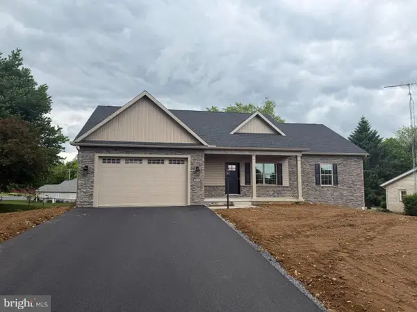 1268 Third Avenue, CHAMBERSBURG, PA 17202