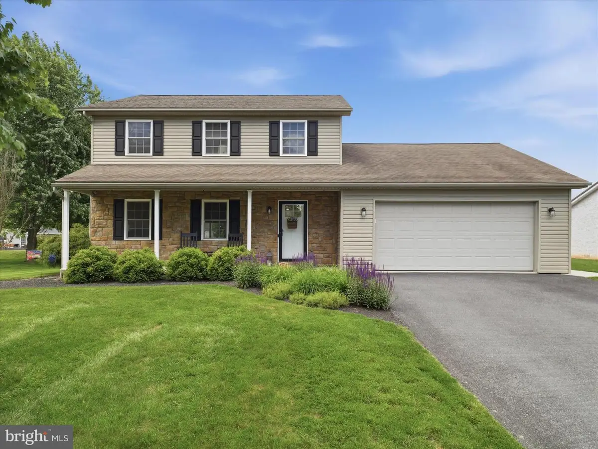 384 Leedy Way E, Chambersburg, PA 17202 - #1
