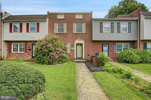 708 Cumberland Ave, CHAMBERSBURG, PA 17201