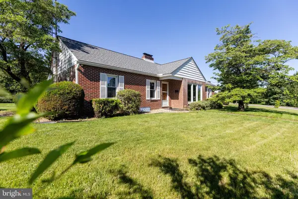 5 Orchard Circle, GREENCASTLE, PA 17225