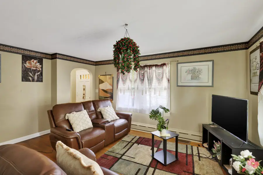 439 S 8th St, Chambersburg, PA 17201 - #2