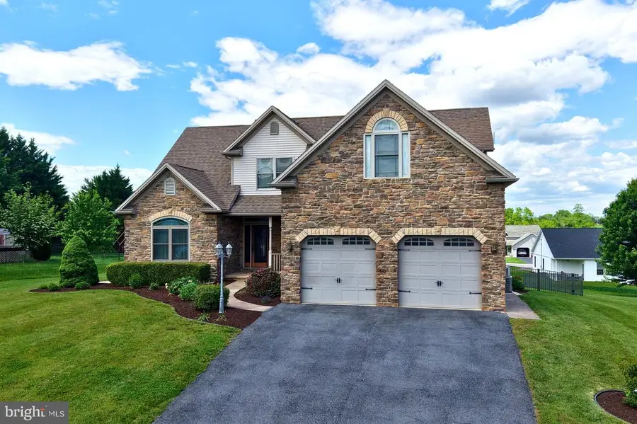 169 Granny Smith Ln, Fayetteville, PA 17222 - #2