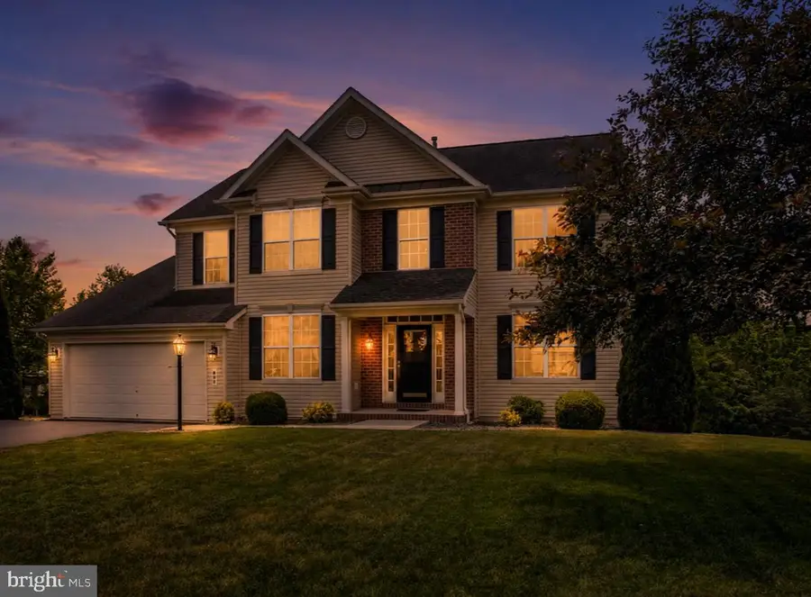 641 Shannon Dr N, Greencastle, PA 17225 - #2