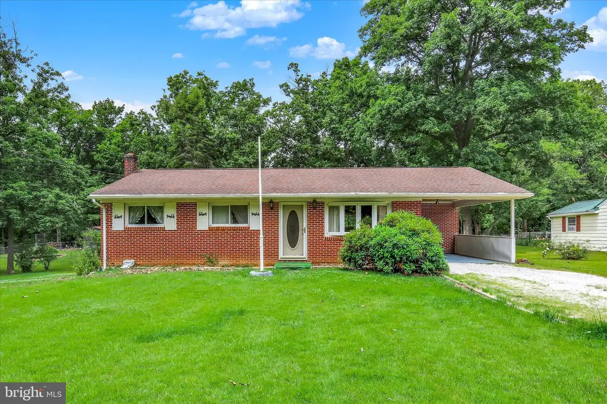 4986 Treher Rd, Fayetteville, PA 17222 - #1