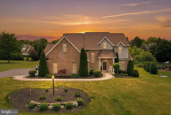 1381 Garman Drive, CHAMBERSBURG, PA 17202