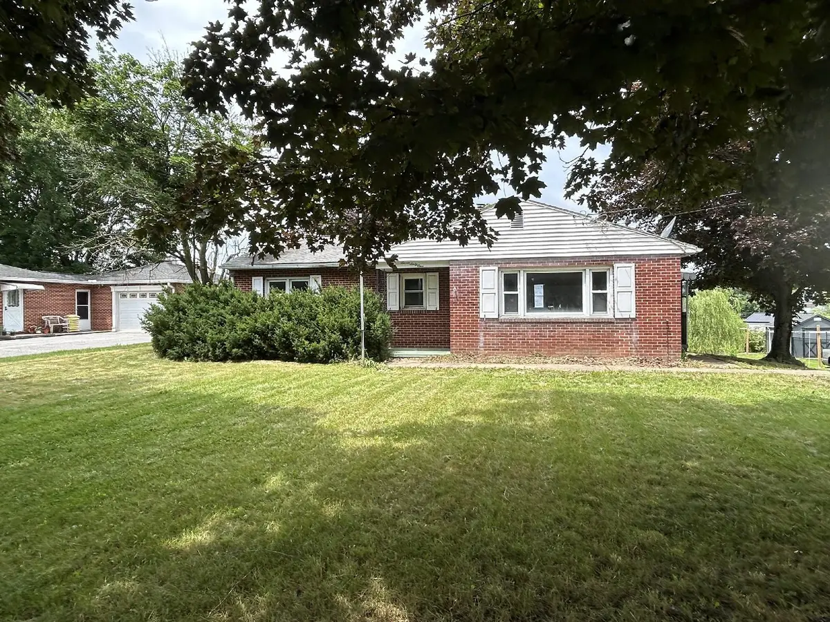 761 Warm Spring Rd, Chambersburg, PA 17202 - #1