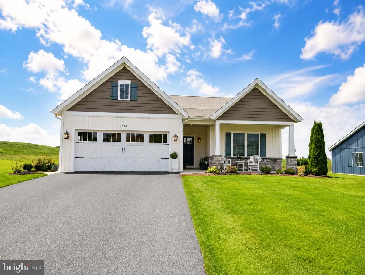 3593 Cascades Drive S, Fayetteville, PA 17222 - #1