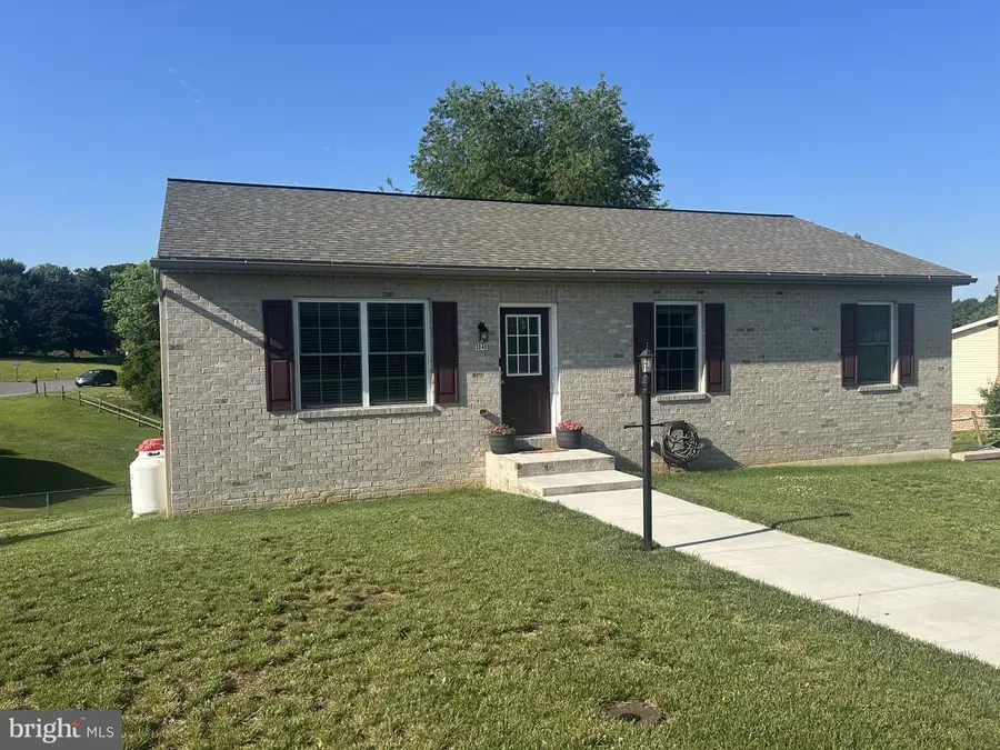 3040 Liverpool Court, Chambersburg, PA 17201 - #2