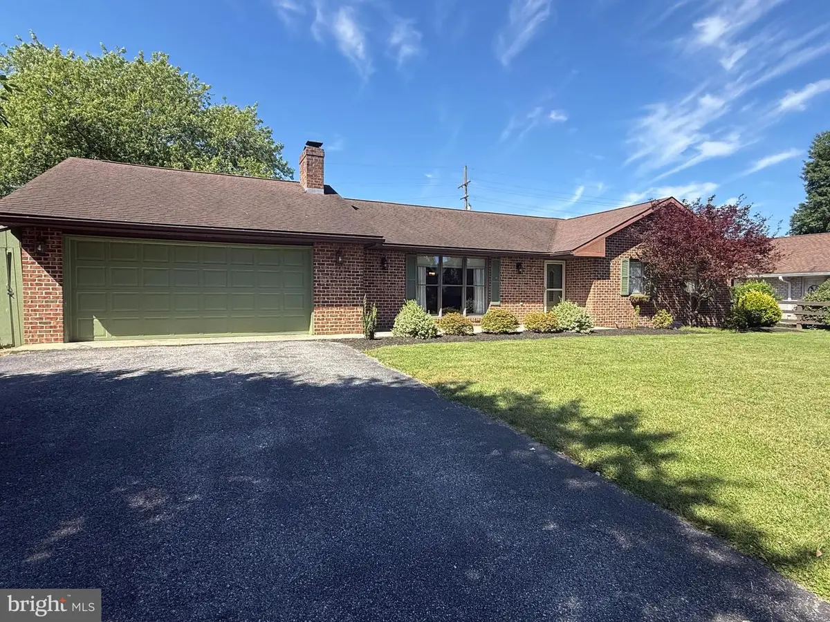 482 Starr Avenue, Chambersburg, PA 17202 - #1