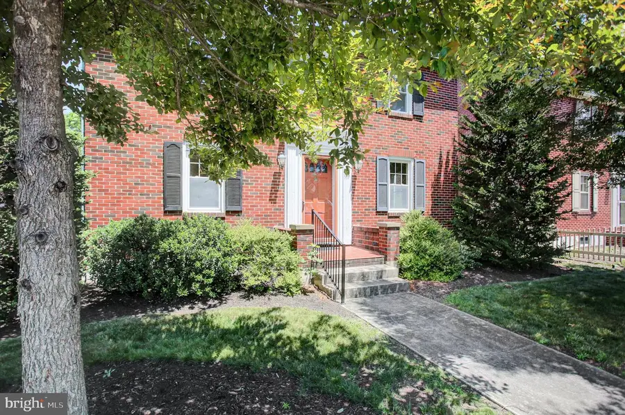 539 High Street, Chambersburg, PA 17201 - #3