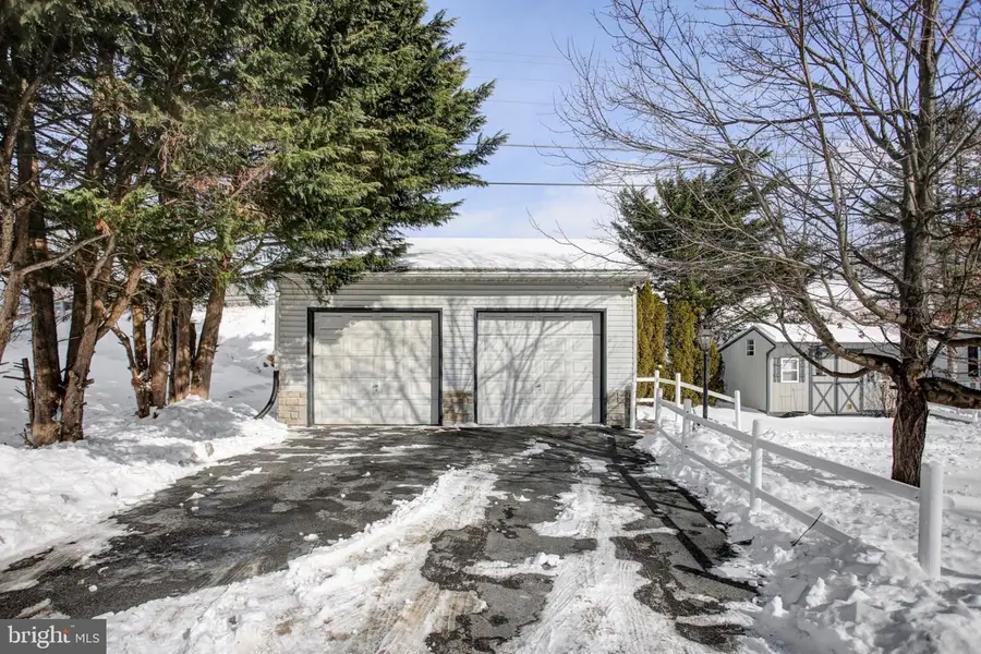 15134 N Young Rd, Greencastle, PA 17225 - #2