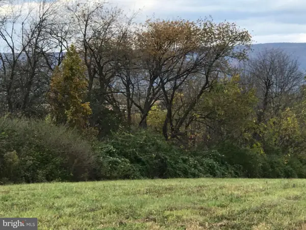 136 Buckingham, CHAMBERSBURG, PA 17201