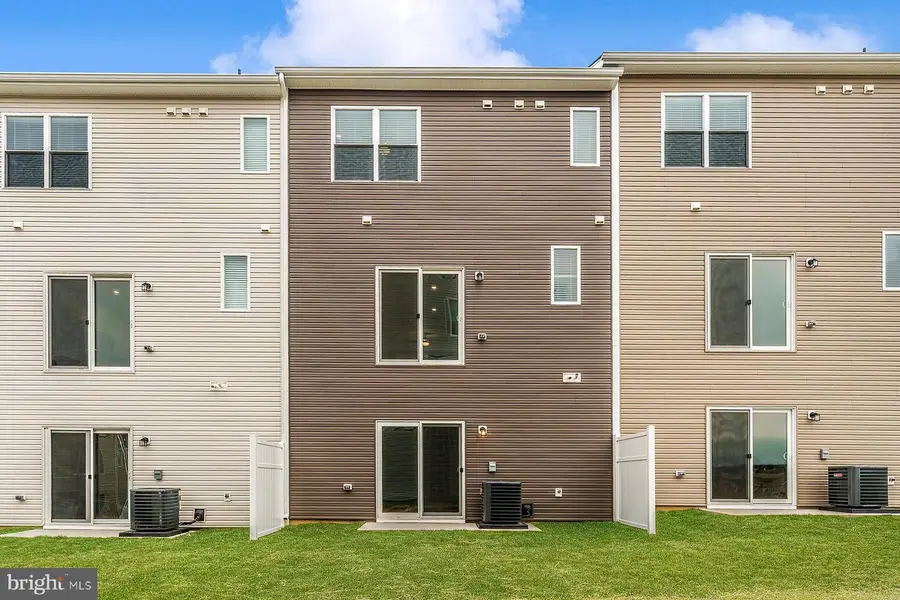 517 Bartholomew Dr, Waynesboro, PA 17268 - #3