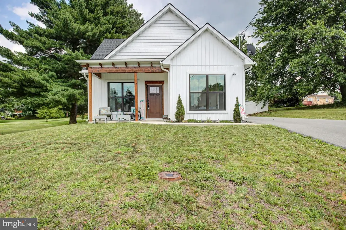 1311 Marvic Dr., Chambersburg, PA 17202 - #1