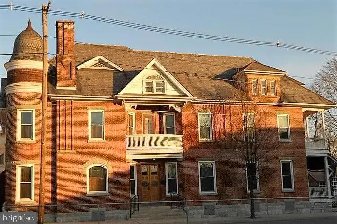 101 E Baltimore St, Greencastle, PA 17225 - #1