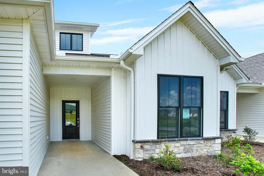 7688 Thrush Ln, Fayetteville, PA 17222 - #2
